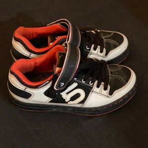 Five Ten mountain bike/cycling shoes